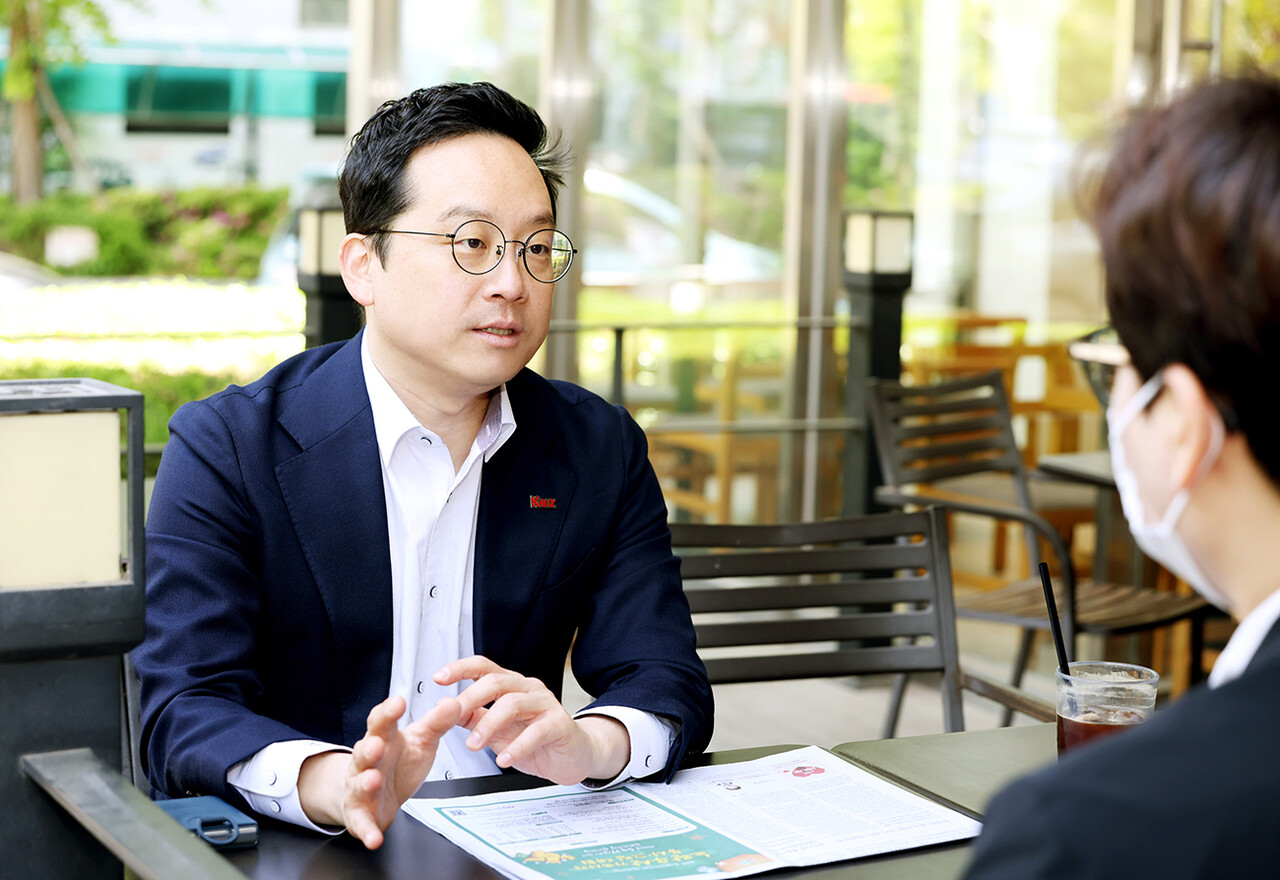 오종욱 한국블록체인사업협동조합 이사장은 현재 블록체인 산업은 단순한 기술 적용 단계를 지나 사회 시스템과 경제 질서를 재구성하는 국면에 진입하고 있다고 밝혔다. 	[황정아 기자]
